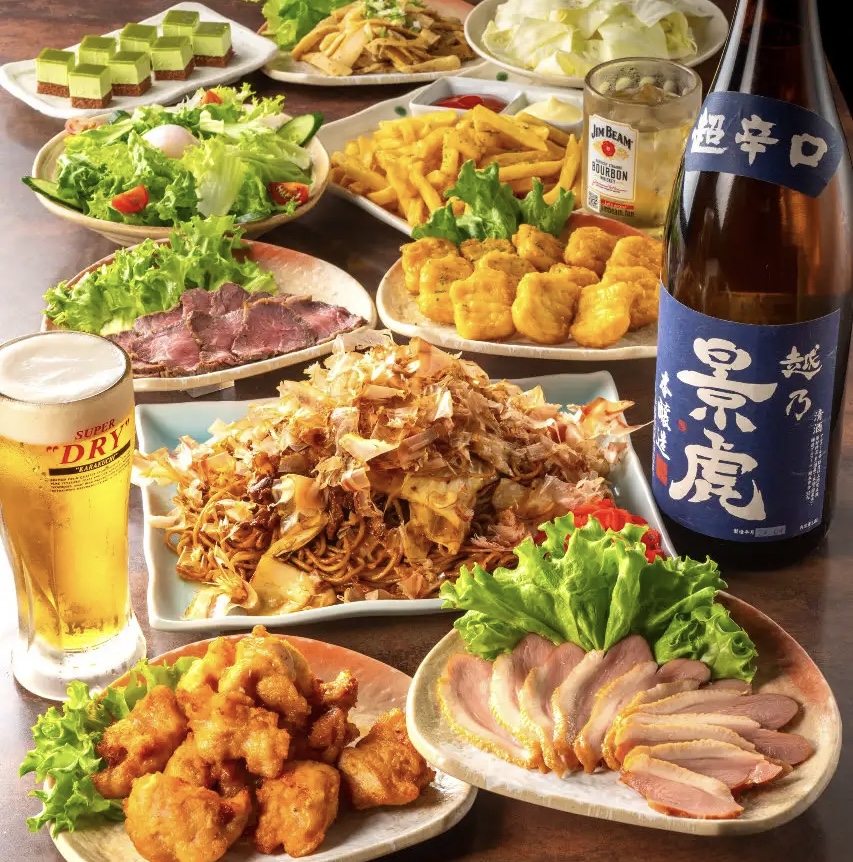 唐揚げやローストビーフなど10品150分飲み放題付き2,500円(税込)